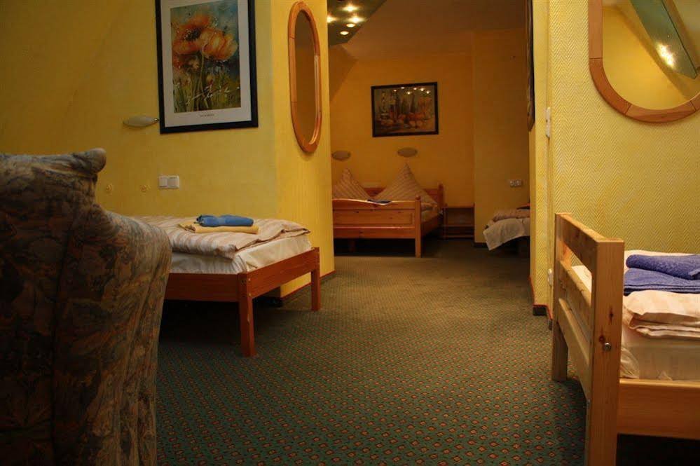 Фото Hotel Gremersdorf - Zum Grünen Jäger