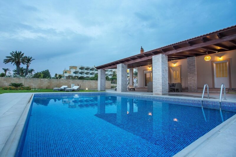 Гостиница Lindos Kalathos Luxury Apartments