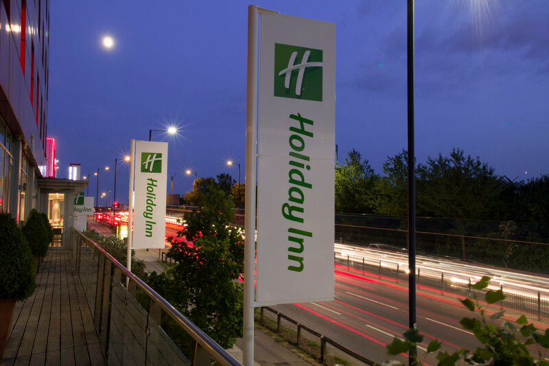 Гостиница Holiday Inn London - West, an Ihg Hotel в Лондоне