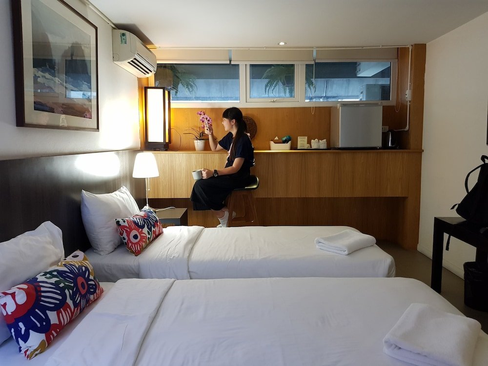 Фото Sathorn Terrace Apartment