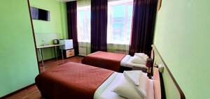 Hotel Yug (posyolok gorodskogo tipa Shushenskoye, 3-y mikrorayon, 8) ، فندق