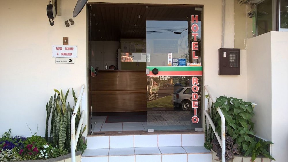 Фото Hotel Rodeio