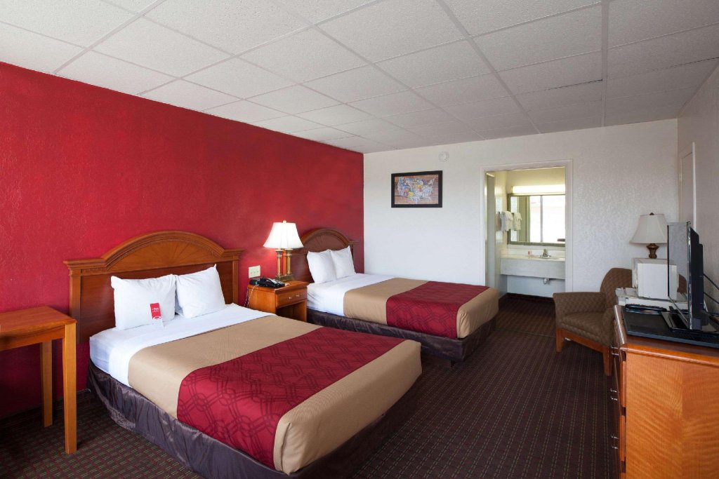 Фото Econo Lodge Wytheville I-77 & I-81