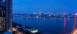 Гостиница Hilton Wuhan Riverside