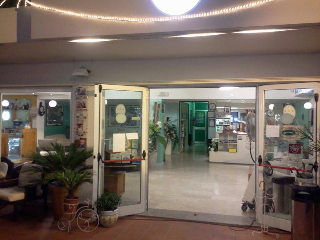 Фото Si Rimini Hotel