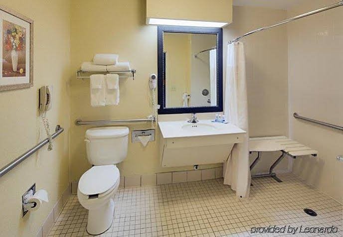 Фото Fairfield Inn & Suites by Marriott Clearwater