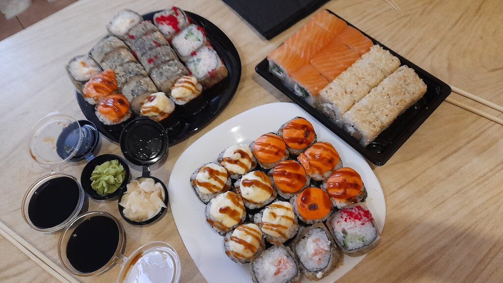 Доставка еды и обедов Фудзи, Сочи, фото