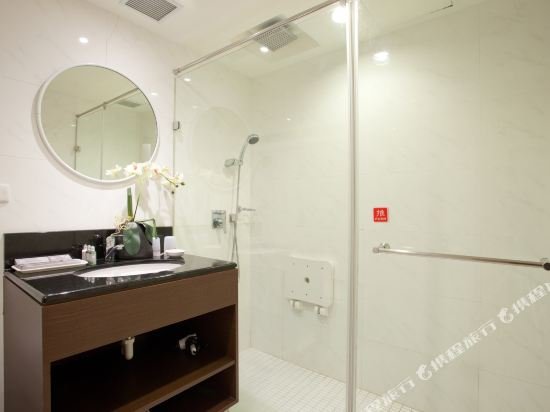 Фото Deja Vu Hotel