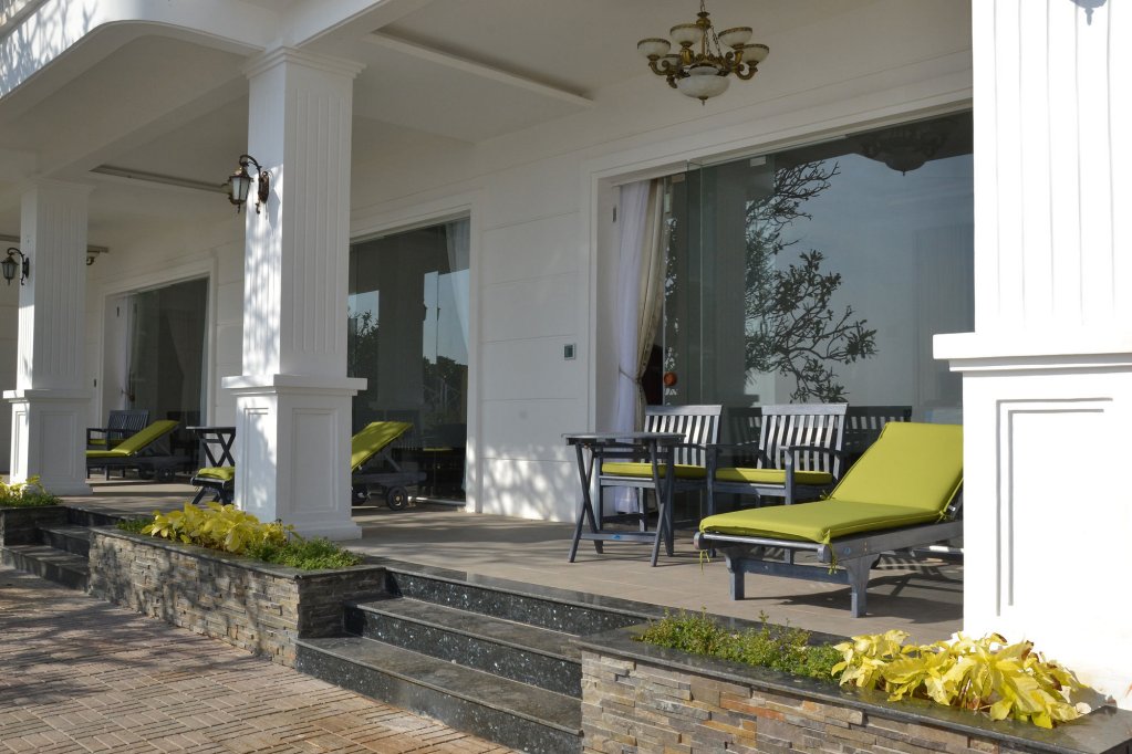 Фото Léman Cap Resort & SPA