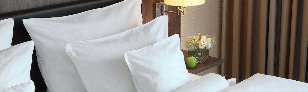 Фото Lindner Hotel Dom Residence