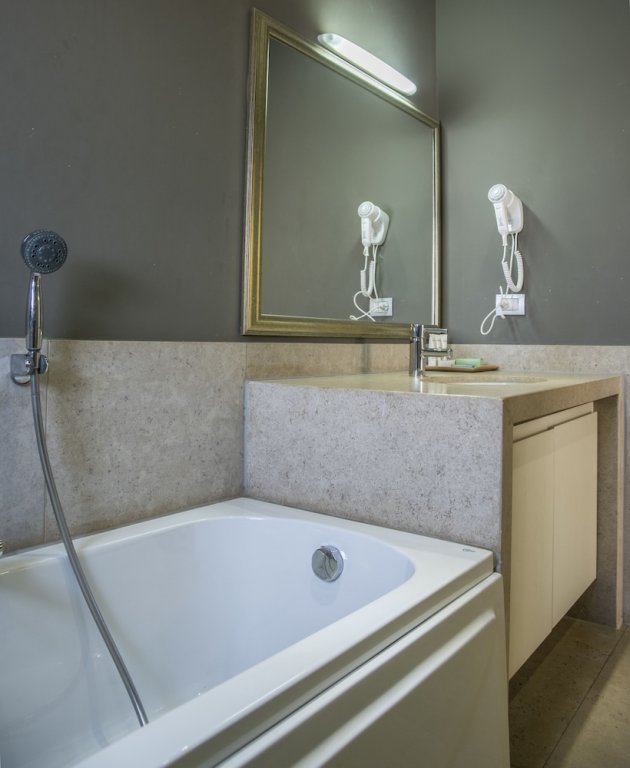 Фото Hotel Longchamps