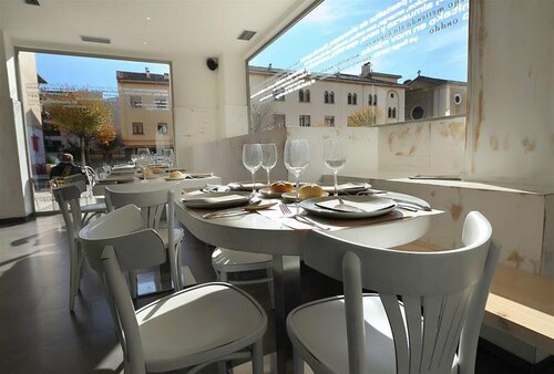 Внешний вид отеля Pamplona Plaza в Памплоне, фото 5