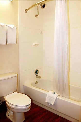 Гостиница Best Western Executive Inn Raymondville в Реймондвилле