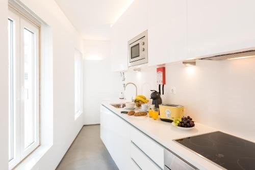 Фото Pateo Lisbon Lounge Suites