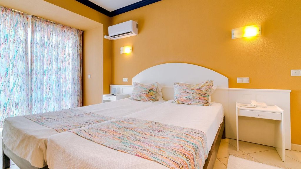 Фото Hotel Atismar