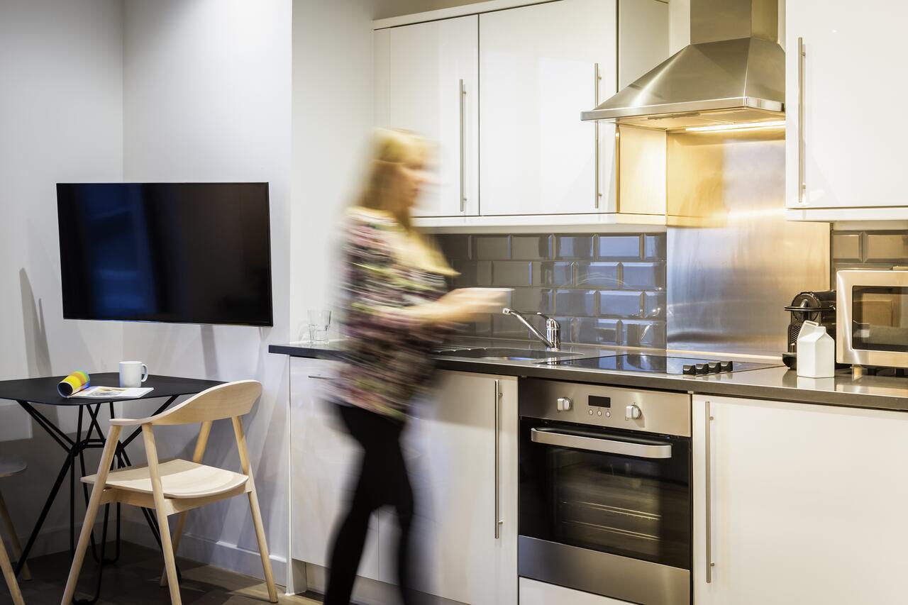 Фото Aparthotel Adagio London Sutton Point