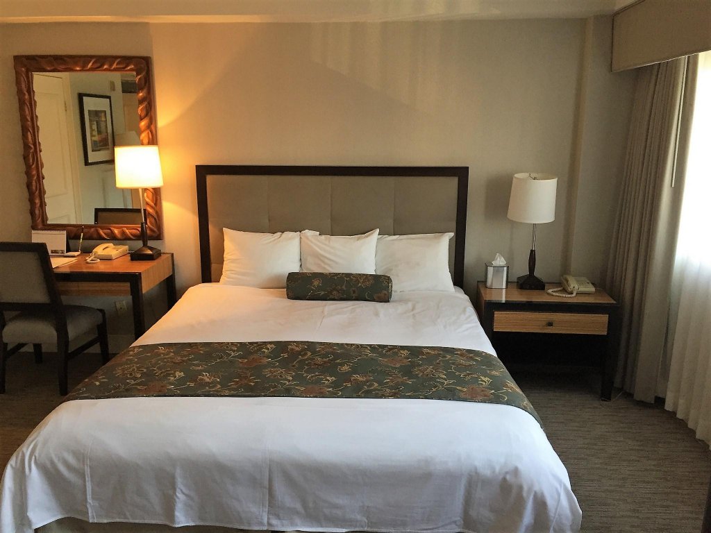 Фото Oxford Palace Hotel And Galleria