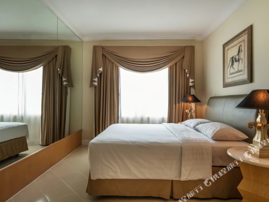 Фото Batavia Apartments, Hotel & Service Residences