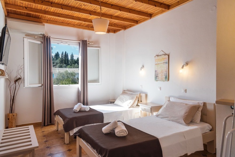 Фото Three Seasons Resort