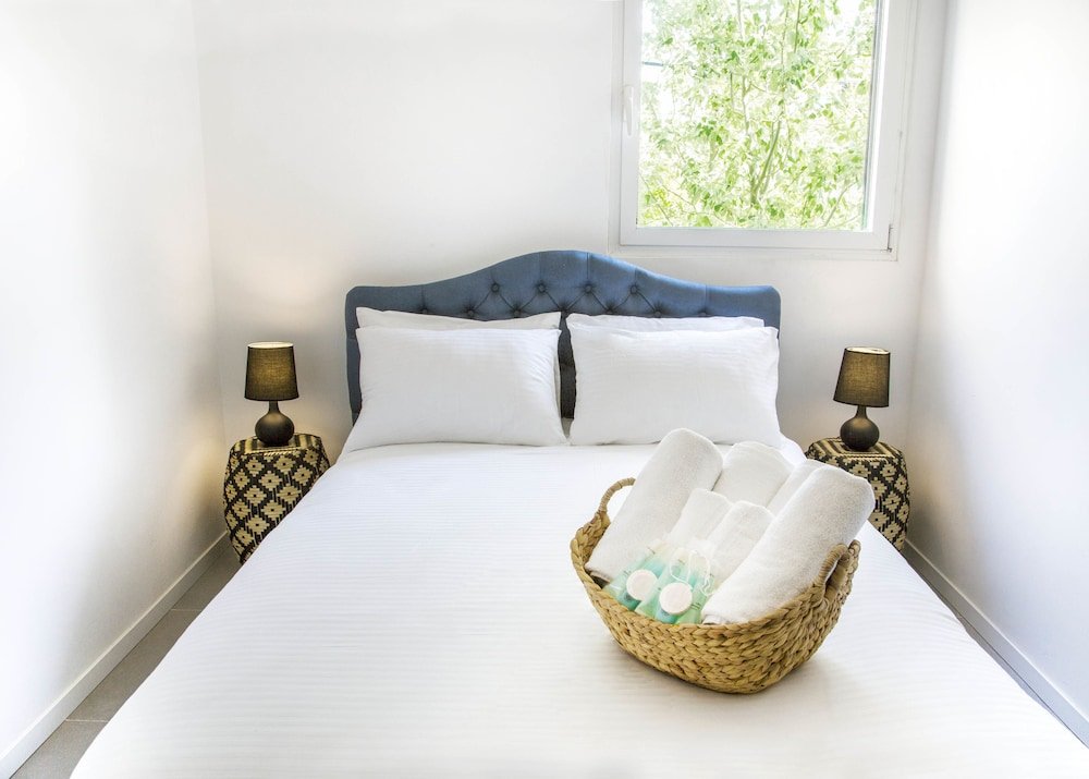 Фото Mr. Promenade - by Tlv2go