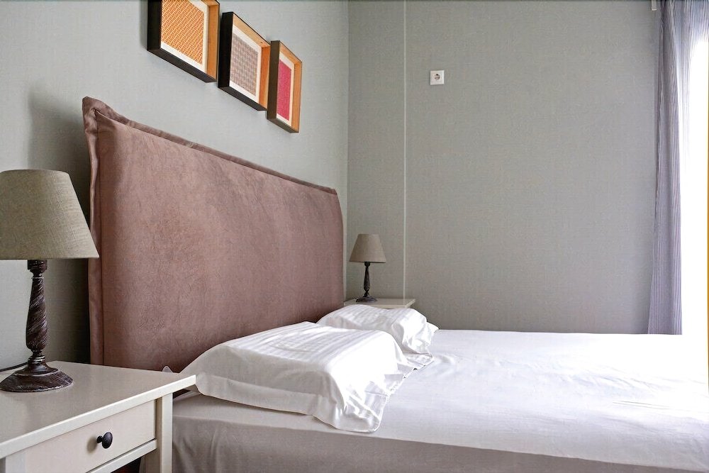 Фото Three Bedrooms Apartment in City Center