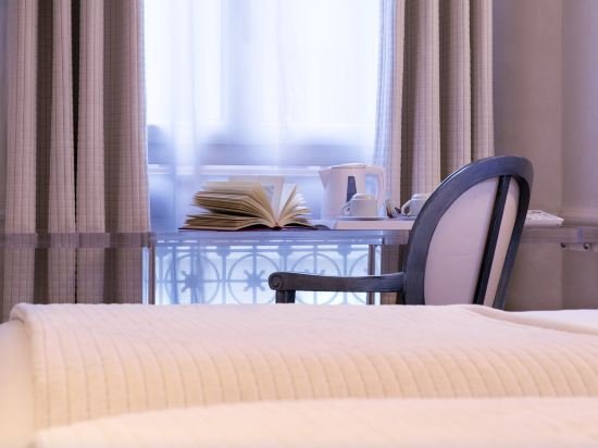 Фото Hotel Gavarni