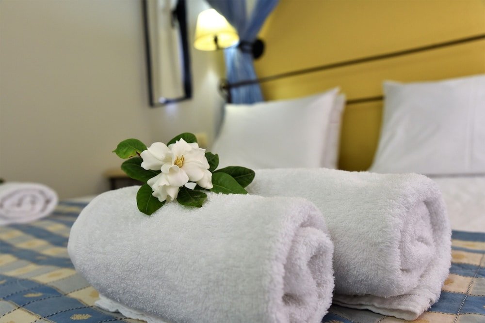 Фото Golden Bay Hotel Apartments