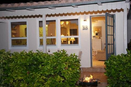 Гостиница Royal Flamingo Villas в Дирфилд Бич