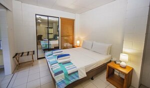 Apollo Jewel Beachfront Apartments (Queensland, Kennedy Highway), hotel