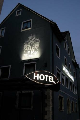 Гостиница Hotel Germania в Ройтлингене