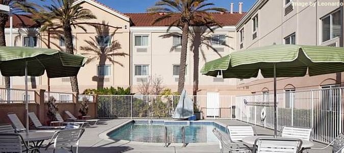 Фото Fairfield Inn & Suites by Marriott San Francisco San Carlos