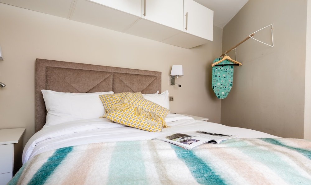 Фото The Soho Loft - Elegant & Modern 1bdr in Soho