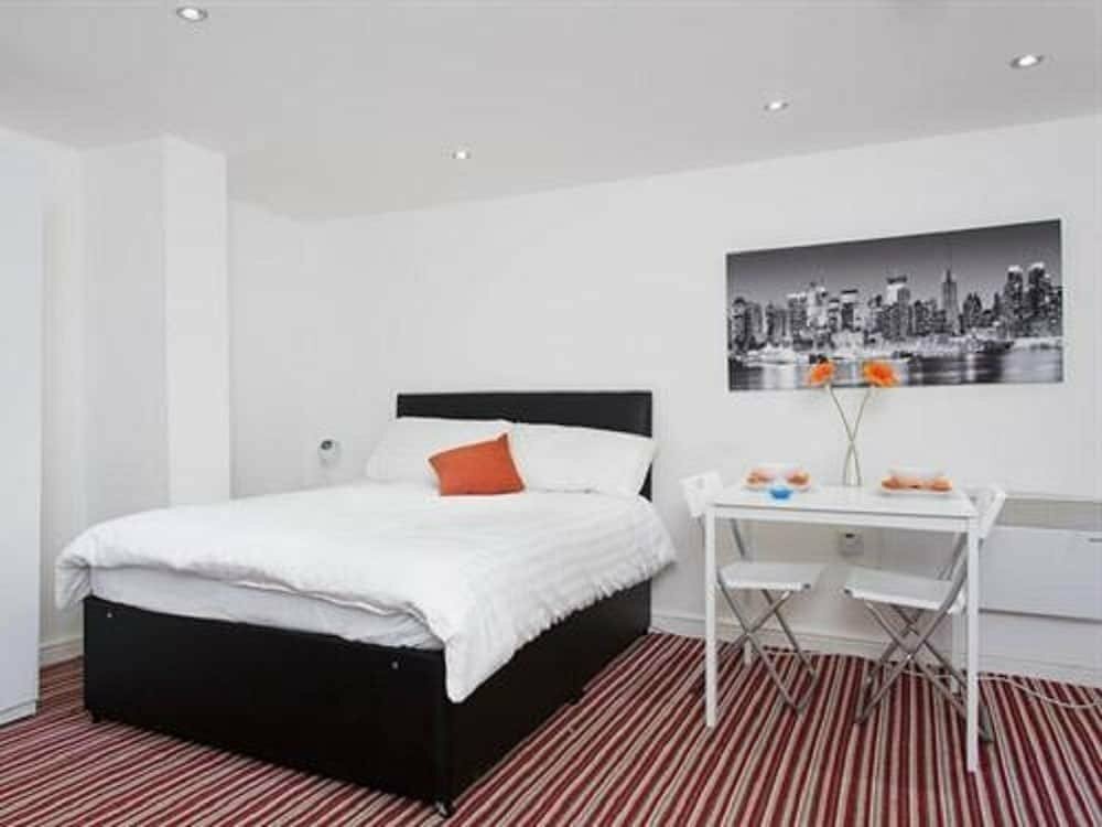 Hotel Brownhill Studio in Leeds, Leeds, photo