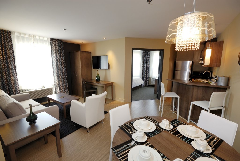 Фото Imperia Hotel & Suites Terrebonne