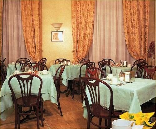 Фото Hotel Orbis