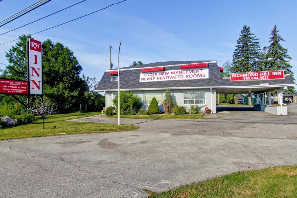 Фото Hotel Richmond Hill On North