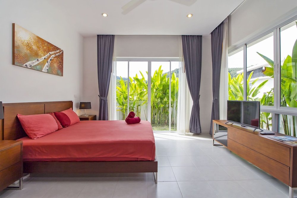 Фото Villa The Greens 8