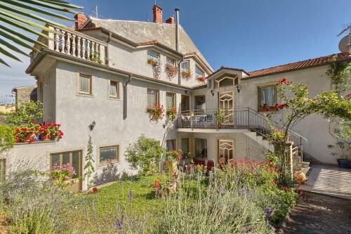Гостиница Apartments Ljiljana в Пуле