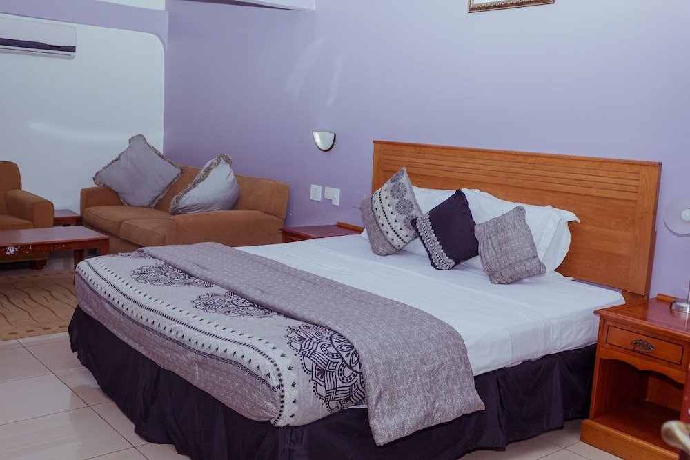 Фото Crismon Hotel