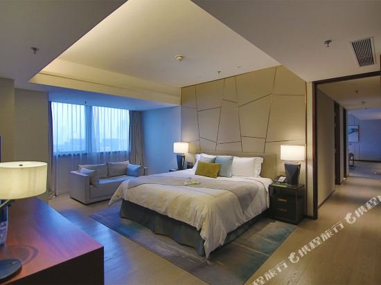 Фото Fraser Suites Dalian
