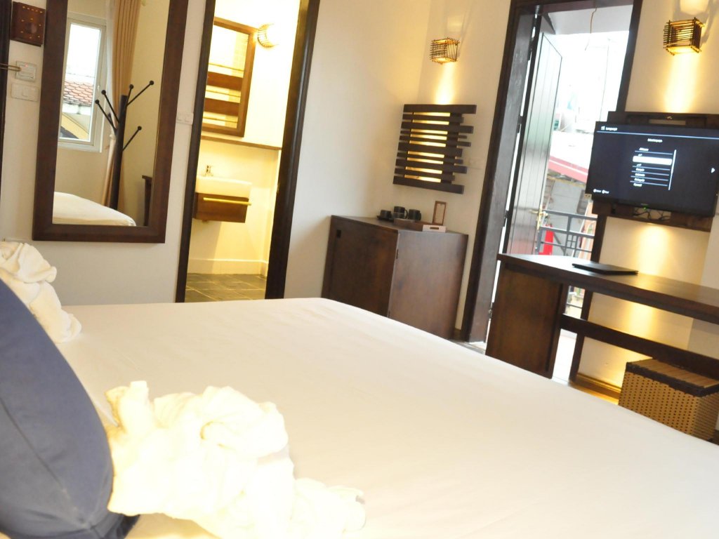 Фото Cinnamon Cathedral Hotel