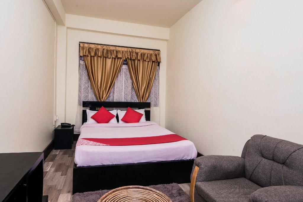 Фото Oyo 18330 Stay At Jo's Guest House