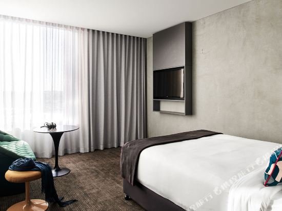 Фото Veriu Green Square