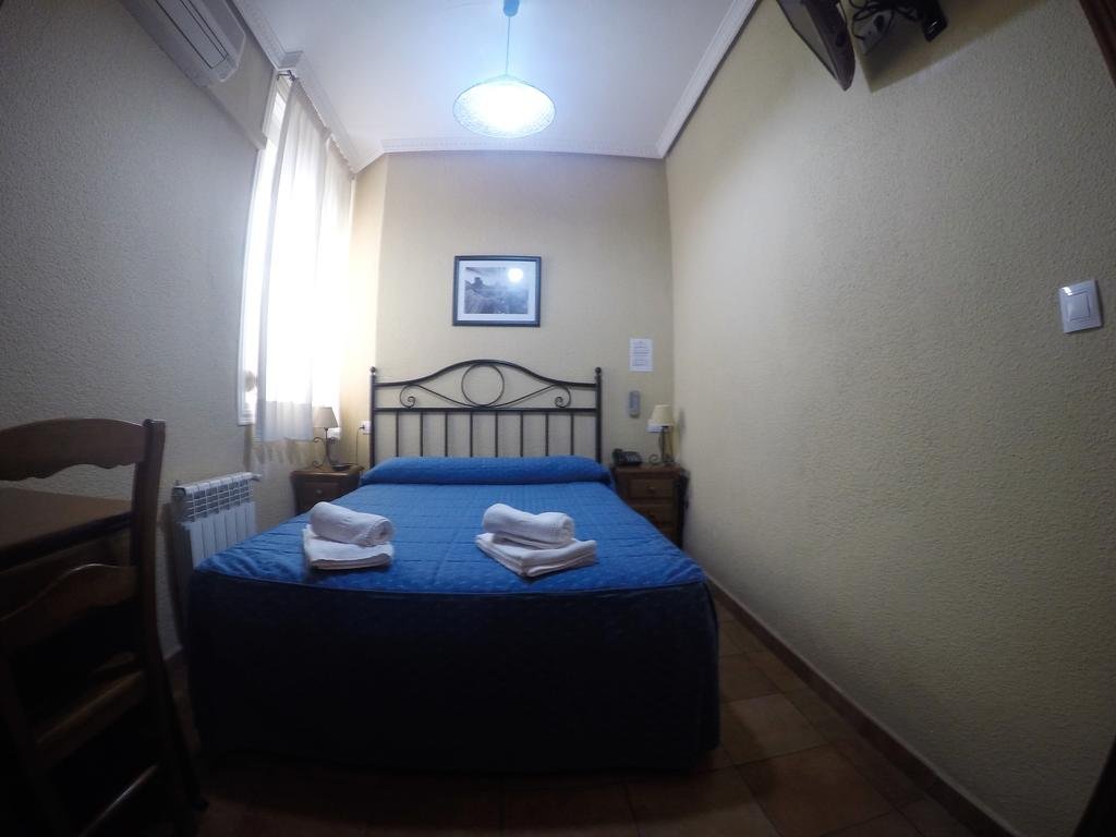 Фото Hostal El Pilar