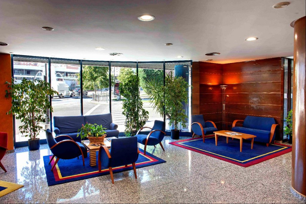 Фото Aparthotel Campus