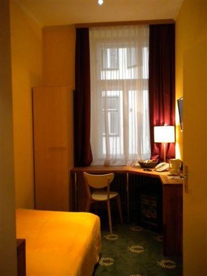 Фото Westbahn Hotel