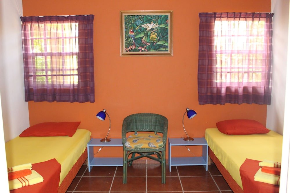 Фото Annidas Sambuya