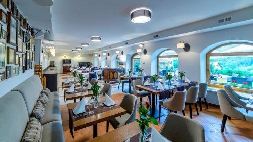 Гостиница Hotel Batory в Щавнице