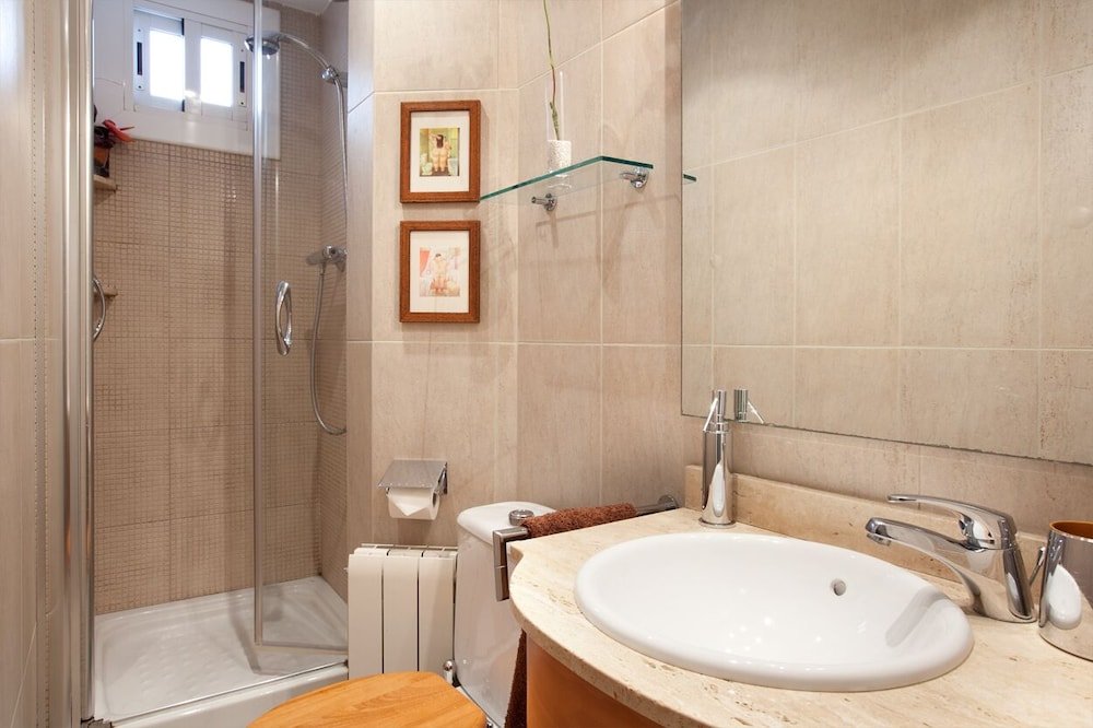 Фото Sagrada Gaudi 2Bd