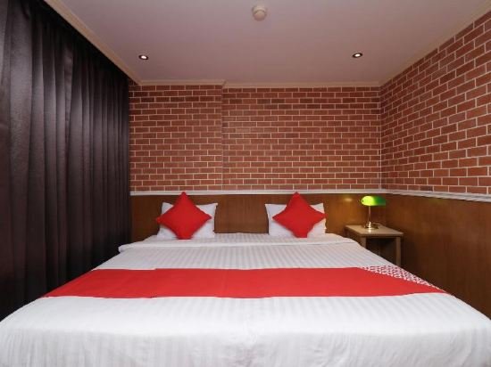 Фото Bourbon St Boutique Hotel